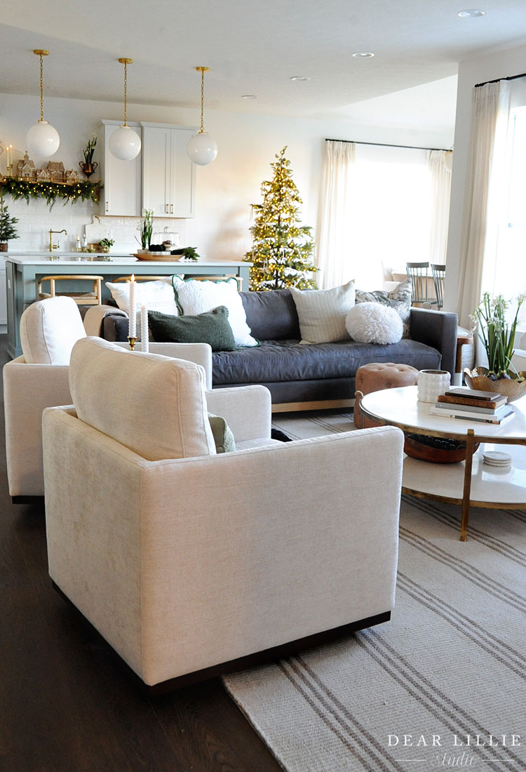 Neutral Living Room Christmas Decor