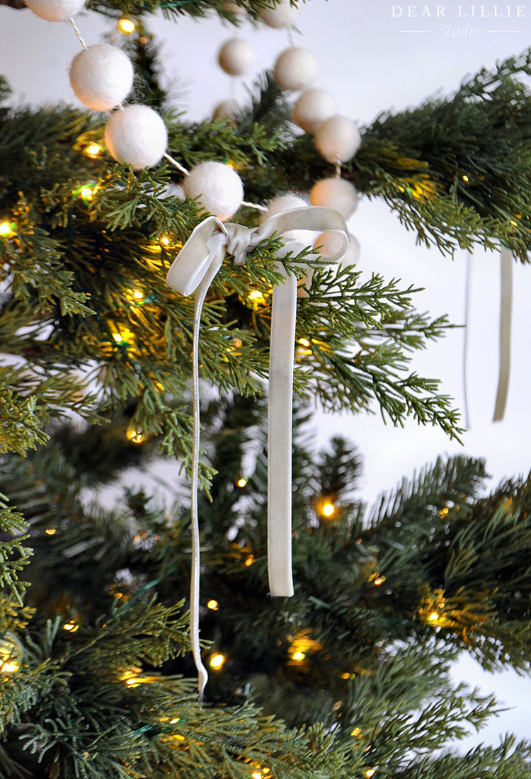 How to Add Velvet Ribbon Bows to a Christmas Tree - Life Love Larson