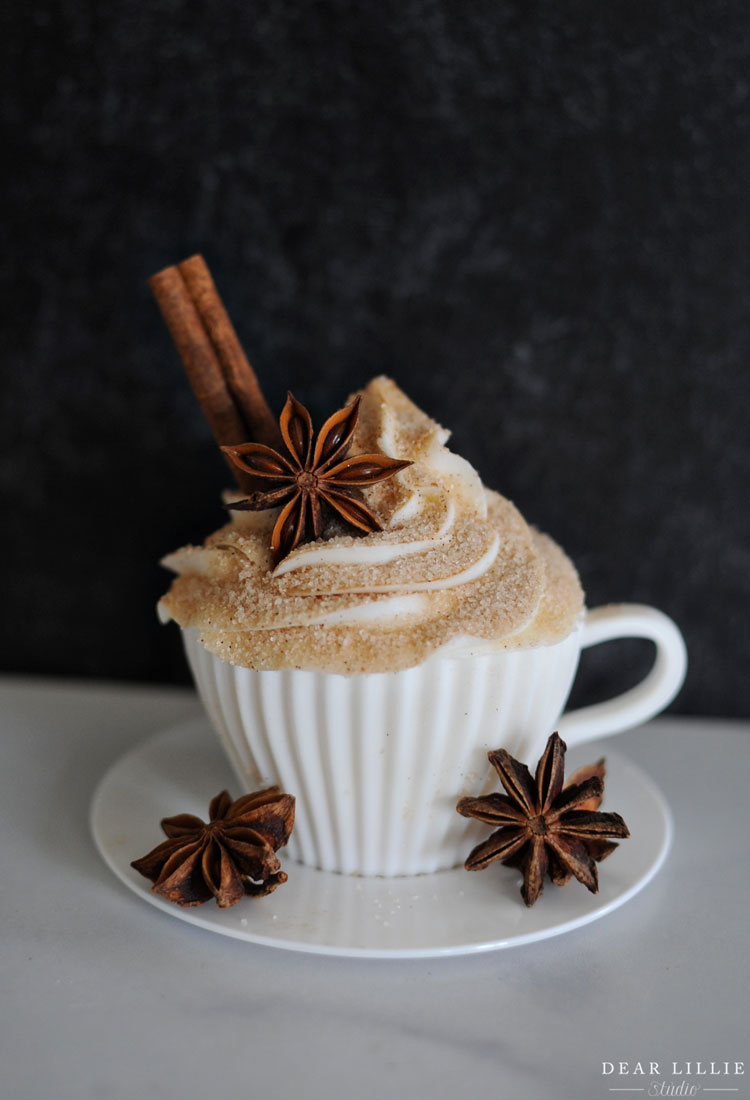 cinnamon cupcake 