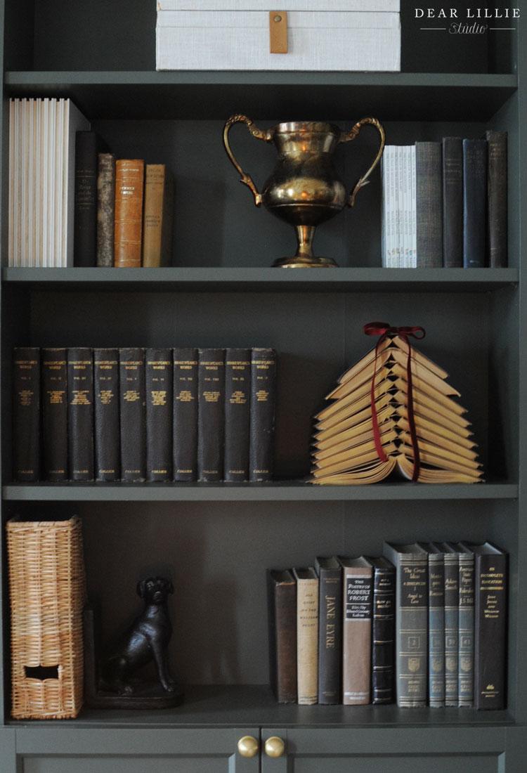 Book Christmas tree